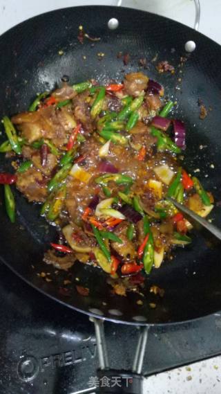 回锅肉的做法步骤：6