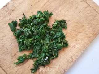 香椿鸡蛋煎饼的做法步骤：3