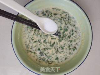 香椿鸡蛋煎饼的做法步骤：6