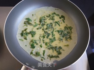 香椿鸡蛋煎饼的做法步骤：8