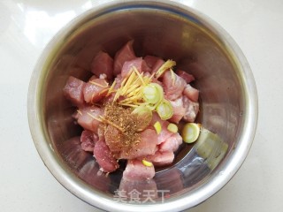 香辣牙签肉的做法步骤：3