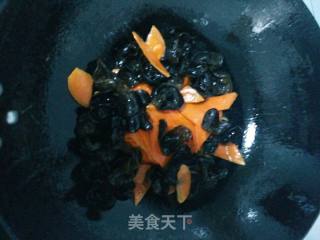 鸡蛋炒木耳的做法步骤：4