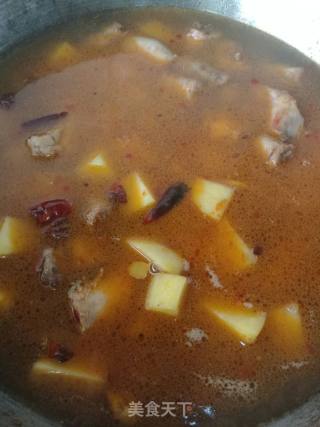 土豆焖鸡脖的做法步骤：9