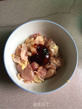 香煎多彩鸡肉串的做法步骤：1