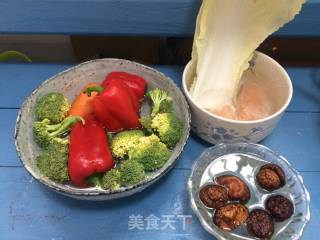 蔬菜拌面的做法步骤：1