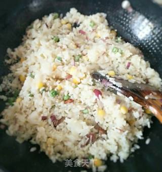 缤纷蛋包饭的做法步骤：3