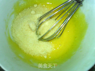 帕玛森香草戚风蛋糕的做法步骤：4