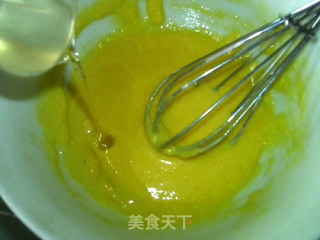 帕玛森香草戚风蛋糕的做法步骤：6
