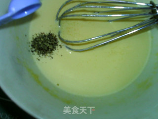 帕玛森香草戚风蛋糕的做法步骤：8