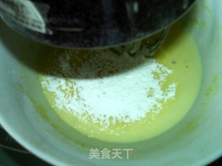 帕玛森香草戚风蛋糕的做法步骤：9