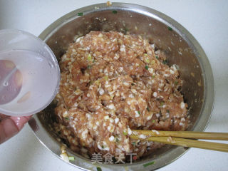 ＃春食野菜香＃油炸荠菜馄饨的做法步骤：4