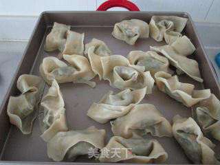 ＃春食野菜香＃油炸荠菜馄饨的做法步骤：11