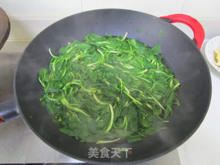 ＃春食野菜香＃马兰头松仁百叶卷的做法步骤：5