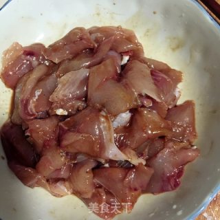 辣椒与潮白黑鱼更想配的做法步骤：2