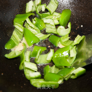 农家小炒肉的做法步骤：7