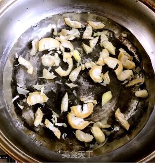 荠菜春笋豆腐羹的做法步骤：3