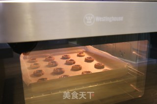 西屋特约：奶香果酱酥饼的做法步骤：7
