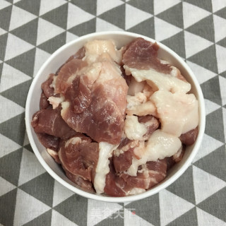 韭黄炒肉的做法步骤：2
