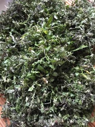 凉拌荠菜的做法步骤：1
