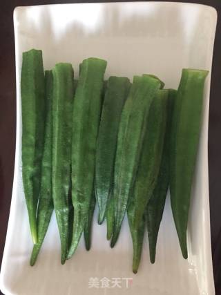 蒜香秋葵的做法步骤：1