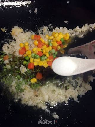 香椿炒饭的做法步骤：8