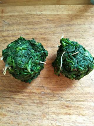 荠菜饺子的做法步骤：3