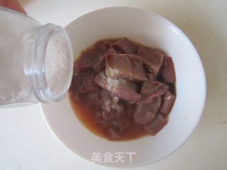 泡椒藕带爆腰花的做法步骤：2