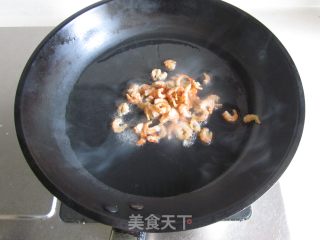 虾仁炒芥蓝片的做法步骤：4