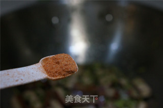 香椿鸡蛋干的做法步骤：7