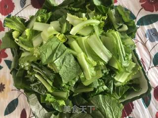 肉丸粉丝小白菜的做法步骤：1