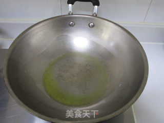 ＃春食野菜香＃咸蛋黄肉松青团的做法步骤：4