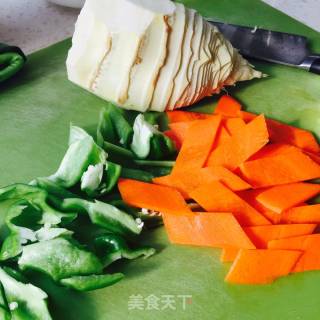 冬笋酿豆泡的做法步骤：3