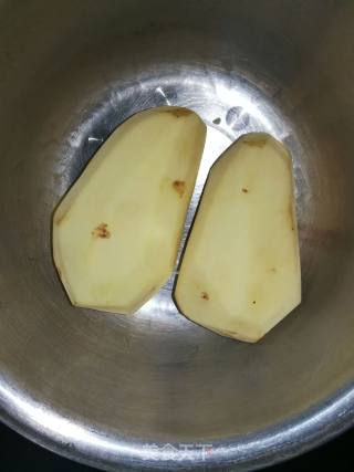 酸辣拌土豆丝的做法步骤：1