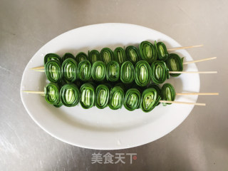 【烤韭菜】春天食韭正当时的做法步骤：3