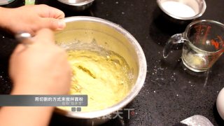 戚风蛋糕 Chiffon Cake的做法步骤：7