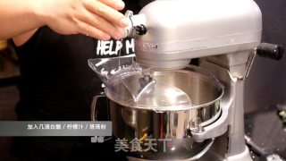 戚风蛋糕 Chiffon Cake的做法步骤：9