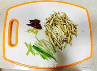 干煸豆干的做法步骤：2