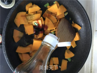 虾仁烧金瓜的做法步骤：7