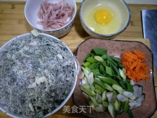 炒白蒿谷类的做法步骤：1