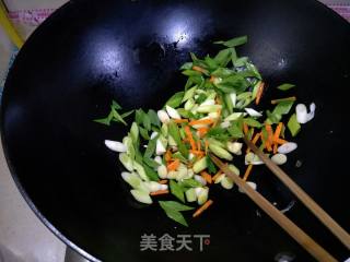 炒白蒿谷类的做法步骤：3