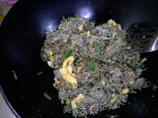 炒白蒿谷类的做法步骤：4