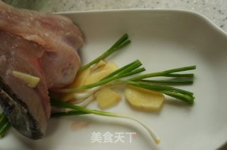 香辣豉油蒸瓦氏华子鱼的做法步骤：1