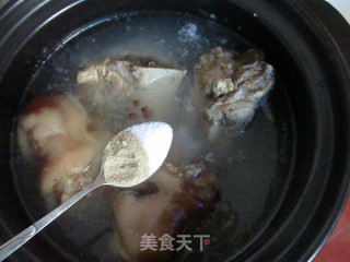 马兰头猪骨汤的做法步骤：7