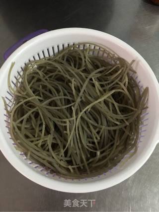 肉末粉条的做法步骤：1