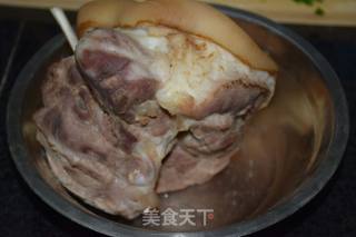 凉拌猪膀肉的做法步骤：1