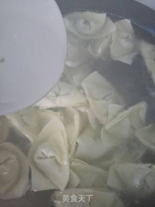＃春食野菜香＃马兰螺丝肉馄饨的做法步骤：20
