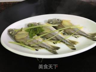 豆酱蒸细鳞鯻的做法步骤：7