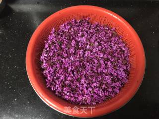 ＃春食野菜香＃粉蒸紫荆花的做法步骤：1