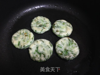 ＃春食野菜香＃野葱米饼的做法步骤：8