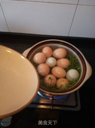 三月三，荠菜煮鸡蛋的做法步骤：4